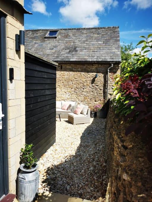 The Architects Home Stow-on-the-Wold Esterno foto
